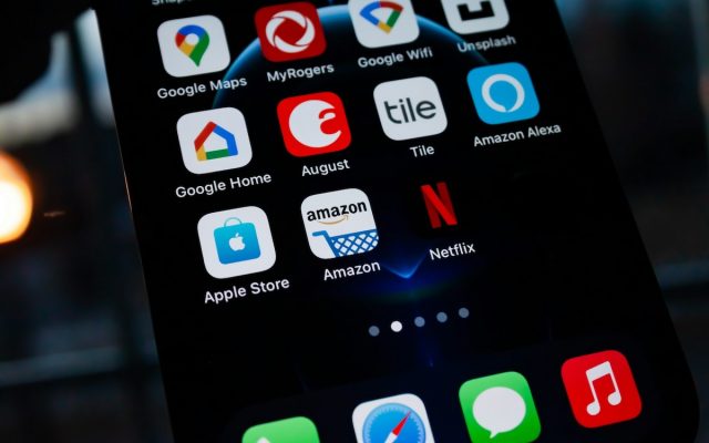Business en ligne : les meilleures idées rentables à lancer sans gros capital
