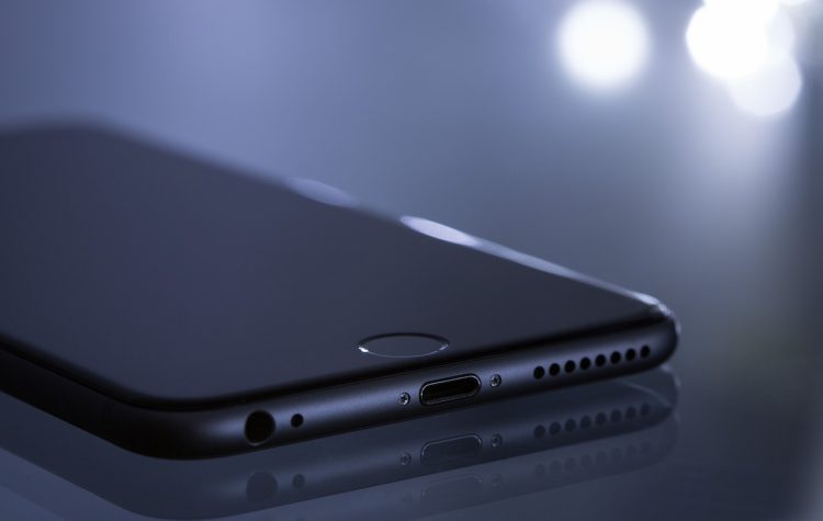 Fuite massive chez Apple : des révélations sur l’iPhone pliant et les lunettes AR