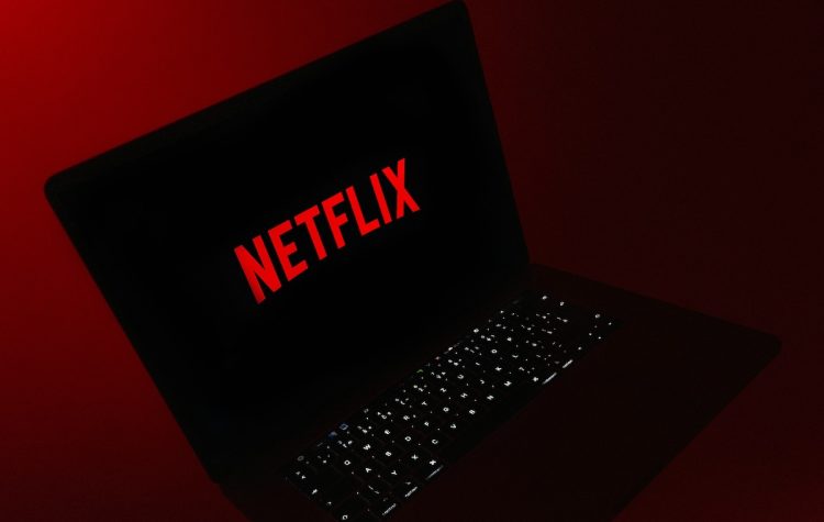 Réduire la consommation internet de Netflix : Guide pratique pour smartphone, tablette et PC
