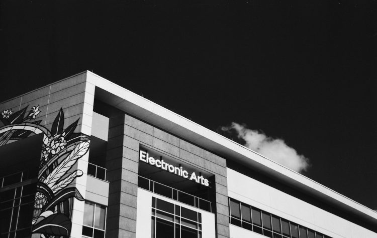 Le rachat d’Electronic Arts par le fonds souverain saoudien PIF : enjeux et controverses