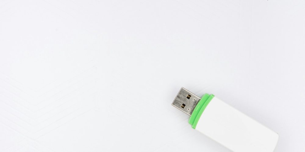 Affaire de la clé USB : la justice tranche en faveur de l’employeur