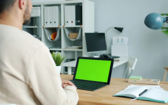 L&rsquo;impact de l&rsquo;intelligence artificielle sur la durée de travail hebdomadaire à l&rsquo;horizon 2056