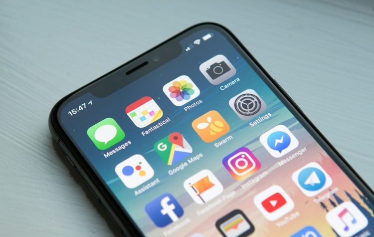 Comment Facebook et Instagram utilisent l’intelligence artificielle pour la vérification d’âge en analysant la structure osseuse