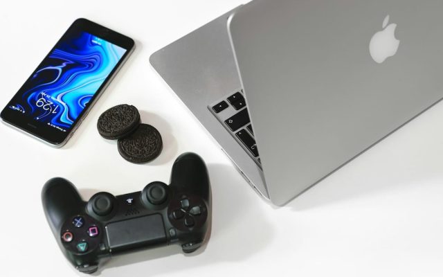 Découvrez la manette DualSense Astro Bot pour PS5 en promotion