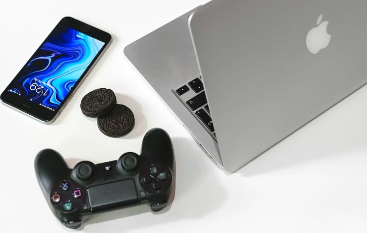 Découvrez la manette DualSense Astro Bot pour PS5 en promotion