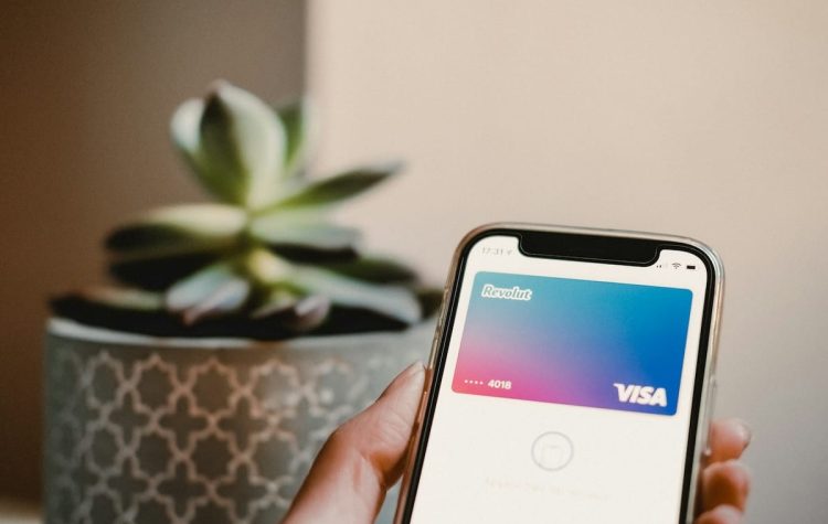 Augmentation des tarifs mensuels Revolut 2026 : impact sur les utilisateurs intermédiaires et haut de gamme